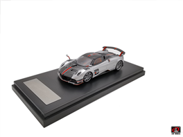 1-64  Pagani Huayra  BC Roadster Diecast model car- Silver color